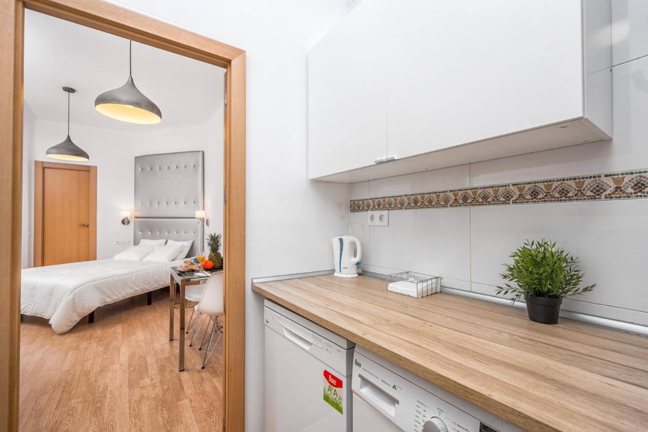 Apartamentos Bolsa Larios Malaga Exterior photo